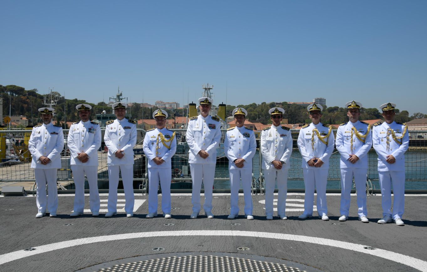 Comandante da Marinha do Brasil visita Portugal