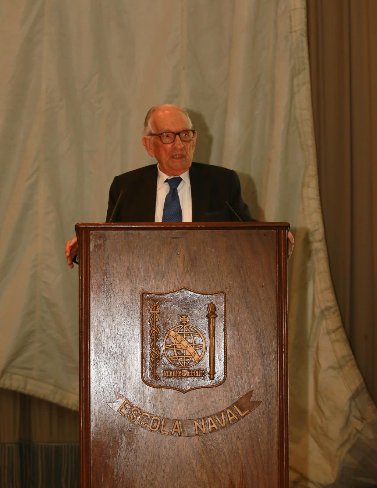 Doutor Adriano Moreira
