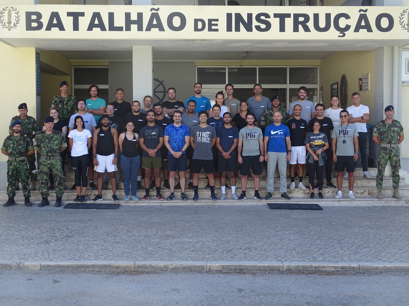 Aluno Universidade NOVA - Escola de fuzileiros