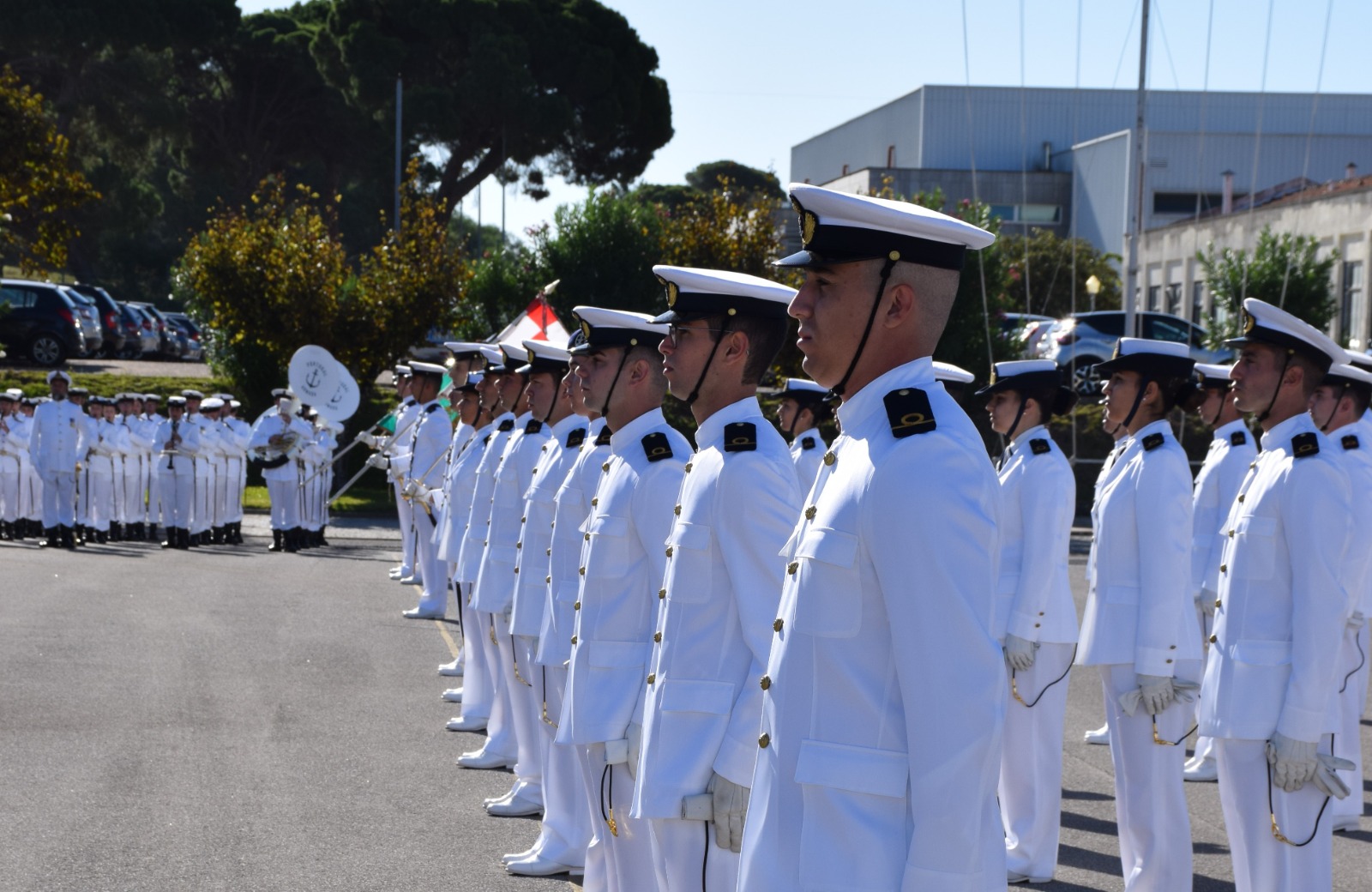 alunos formados cerimónia Escola Naval