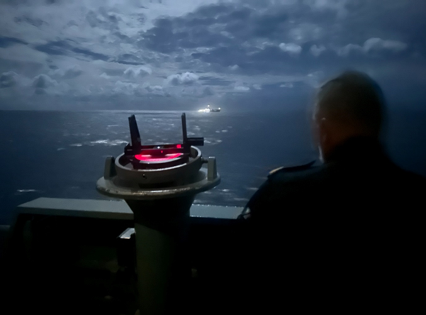 Acompanhamento de navio russo