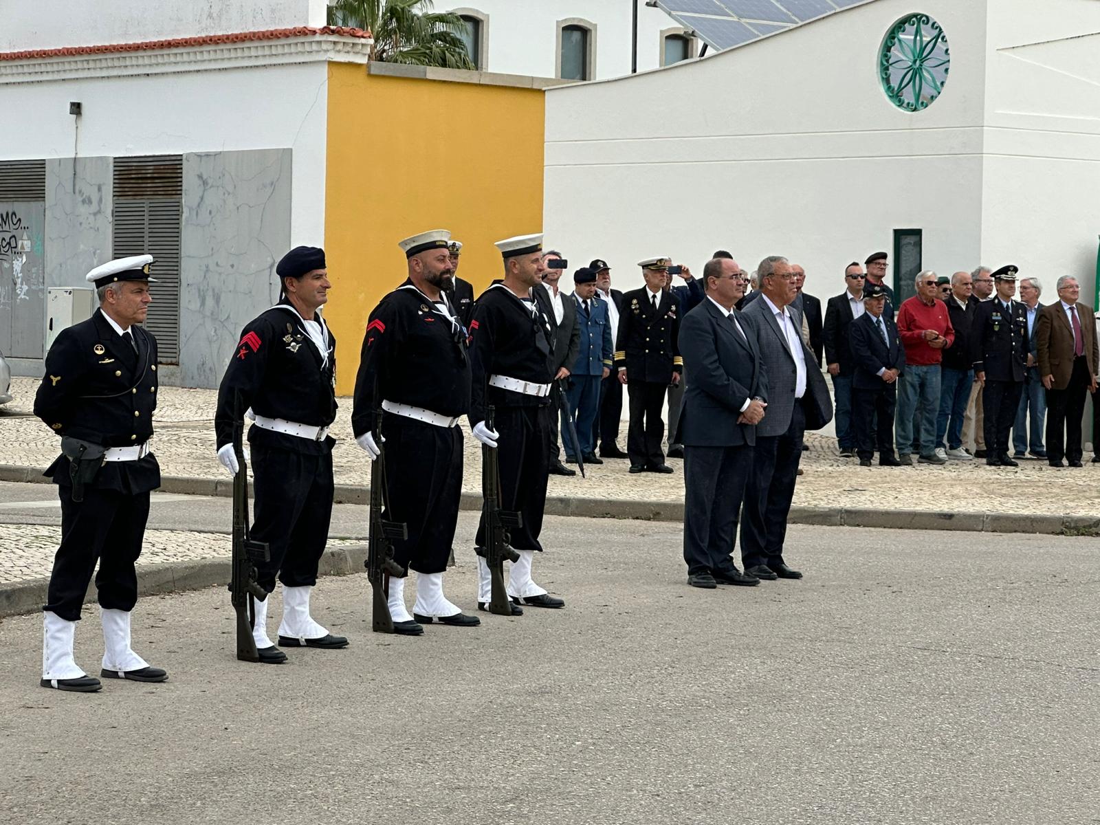 Marinha presta homenagem aos Antigos Combatentes do Algarve