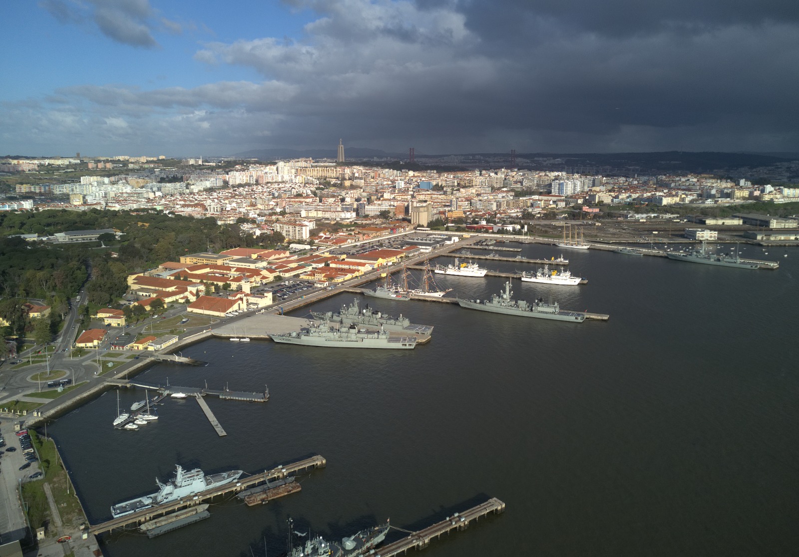 Base Naval