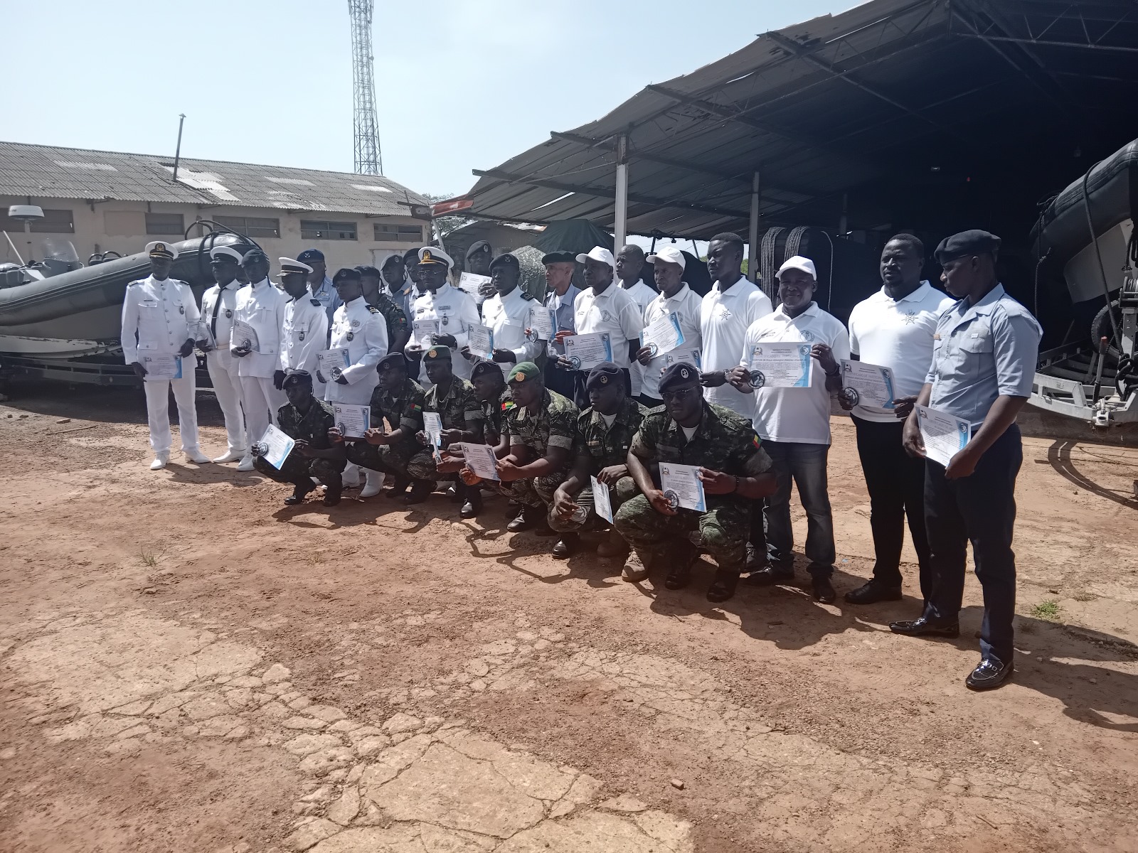 Marinha e Autoridade Marítima Nacional apoiam na formação de tripulações de embarcações semirrígidas na Guiné-Bissau