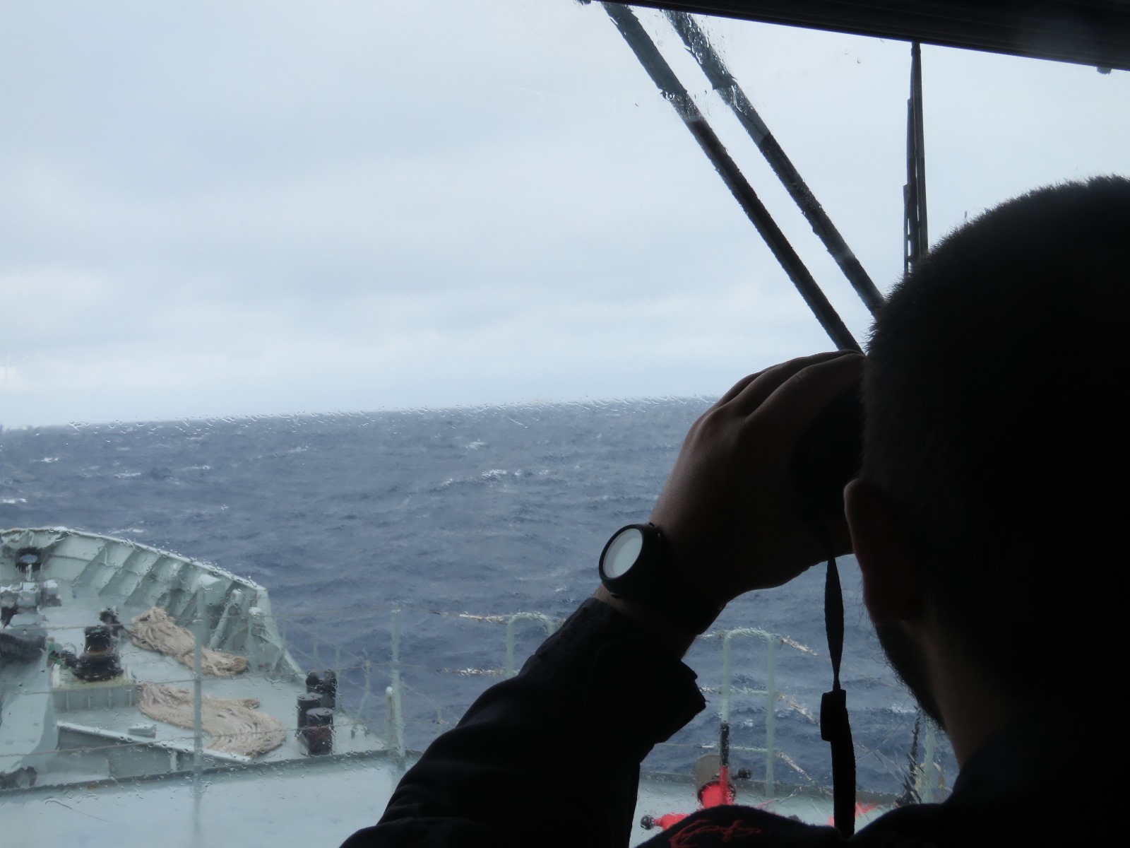 A Marinha Portuguesa  acompanhou três navios da Federação Russa