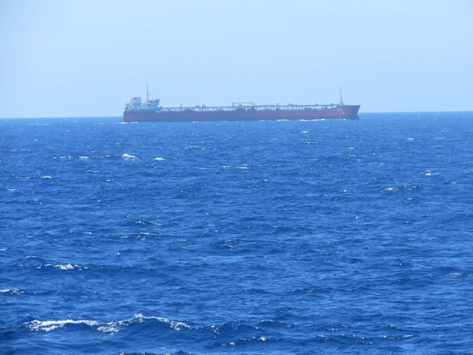 A Marinha Portuguesa  acompanhou três navios da Federação Russa