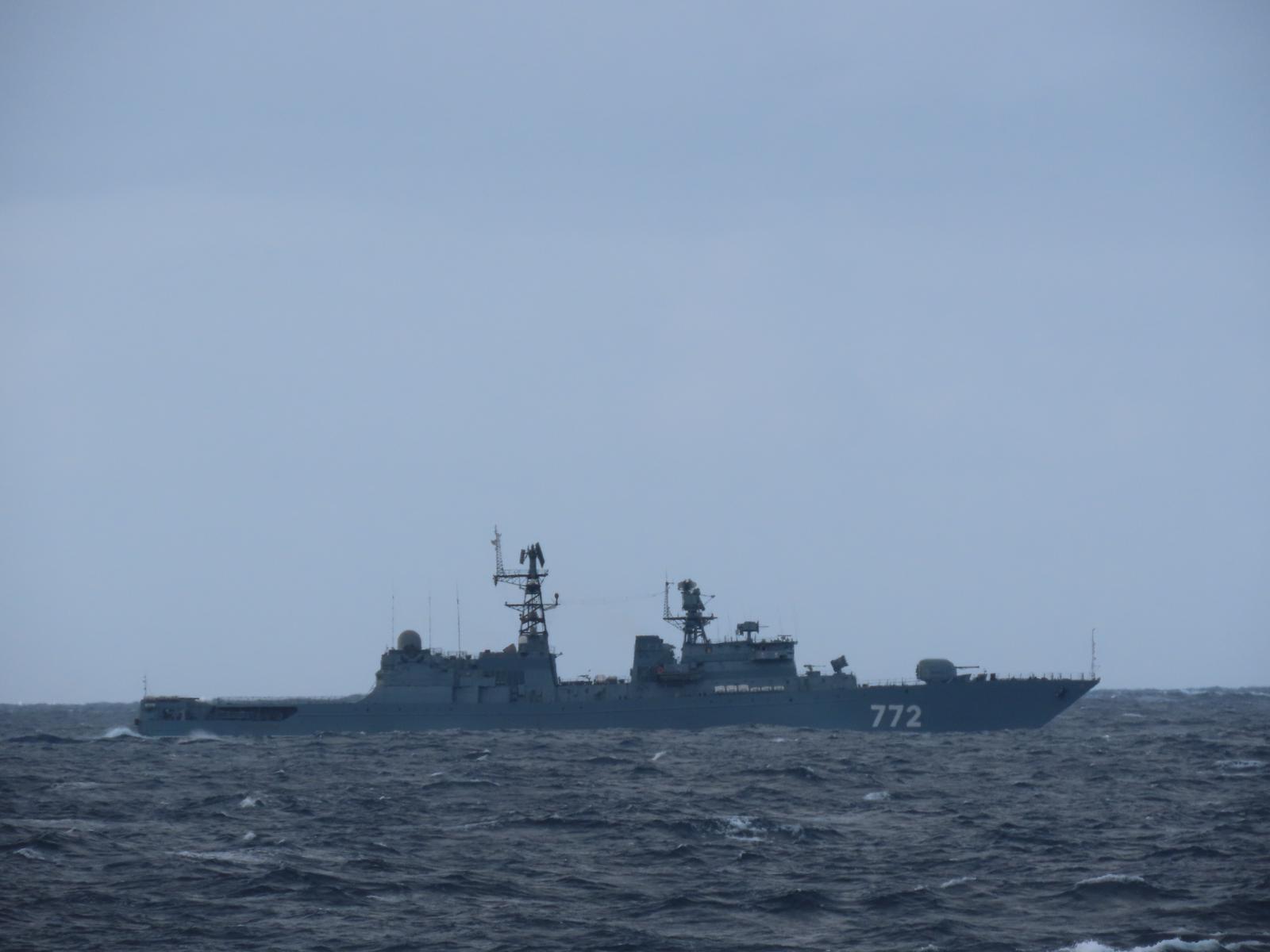 Marinha acompanha Força Naval Russa