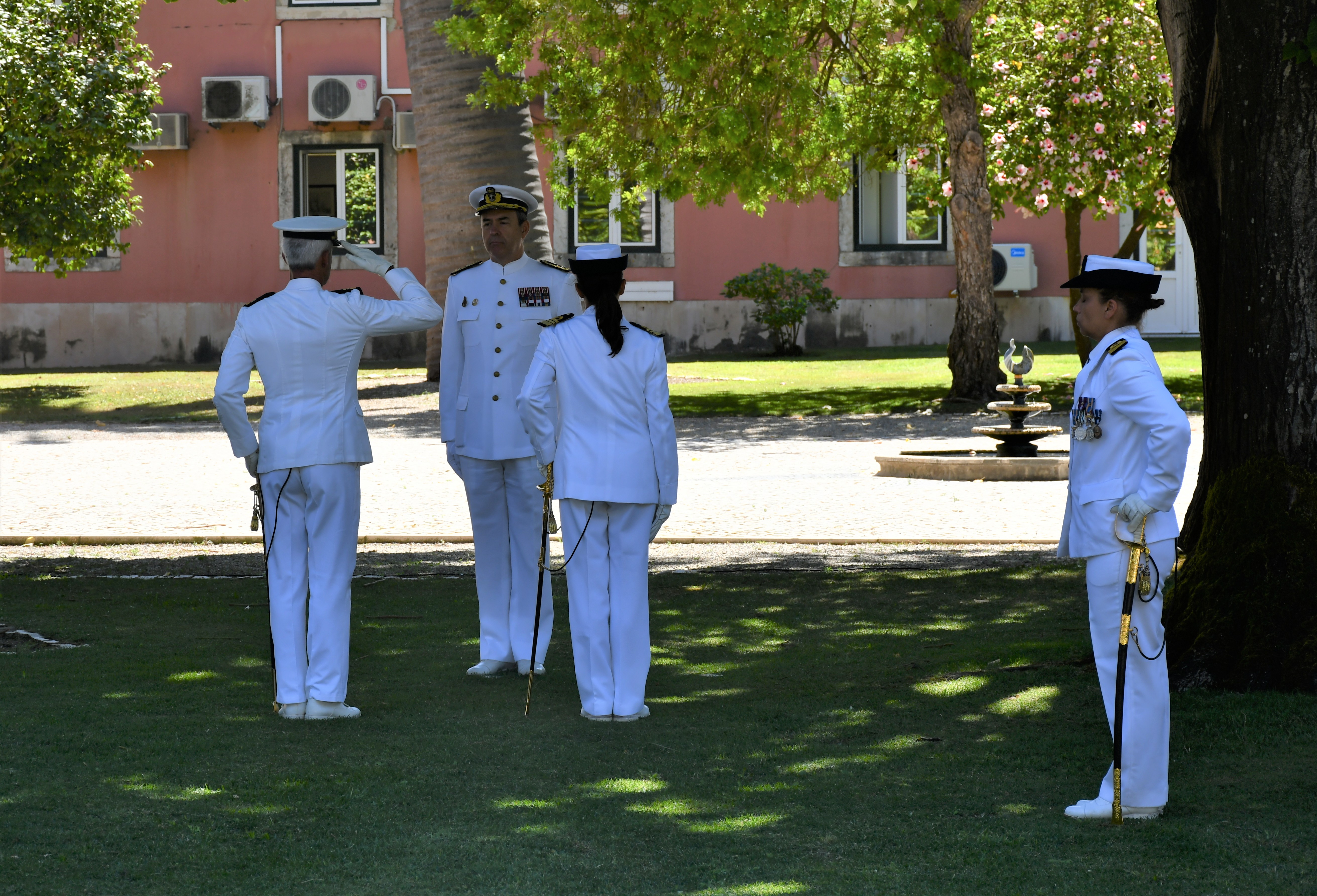 Comandante Vânia de Carvalho é a nova comandante do Agrupamento de Navios da Escola Naval