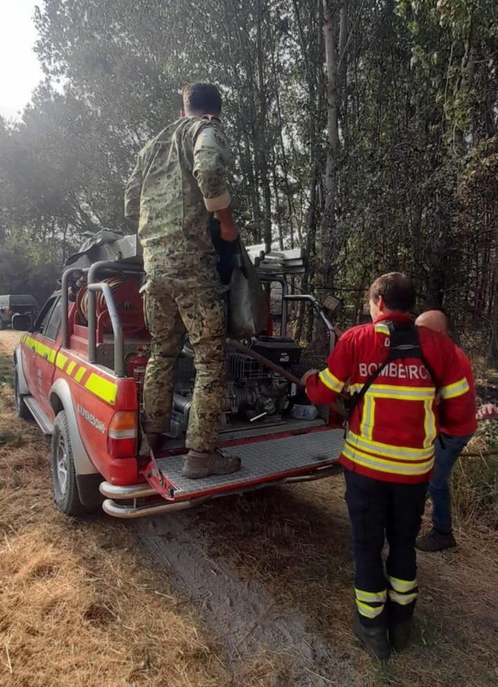 Marinha continua empenhada no combate aos incêndios