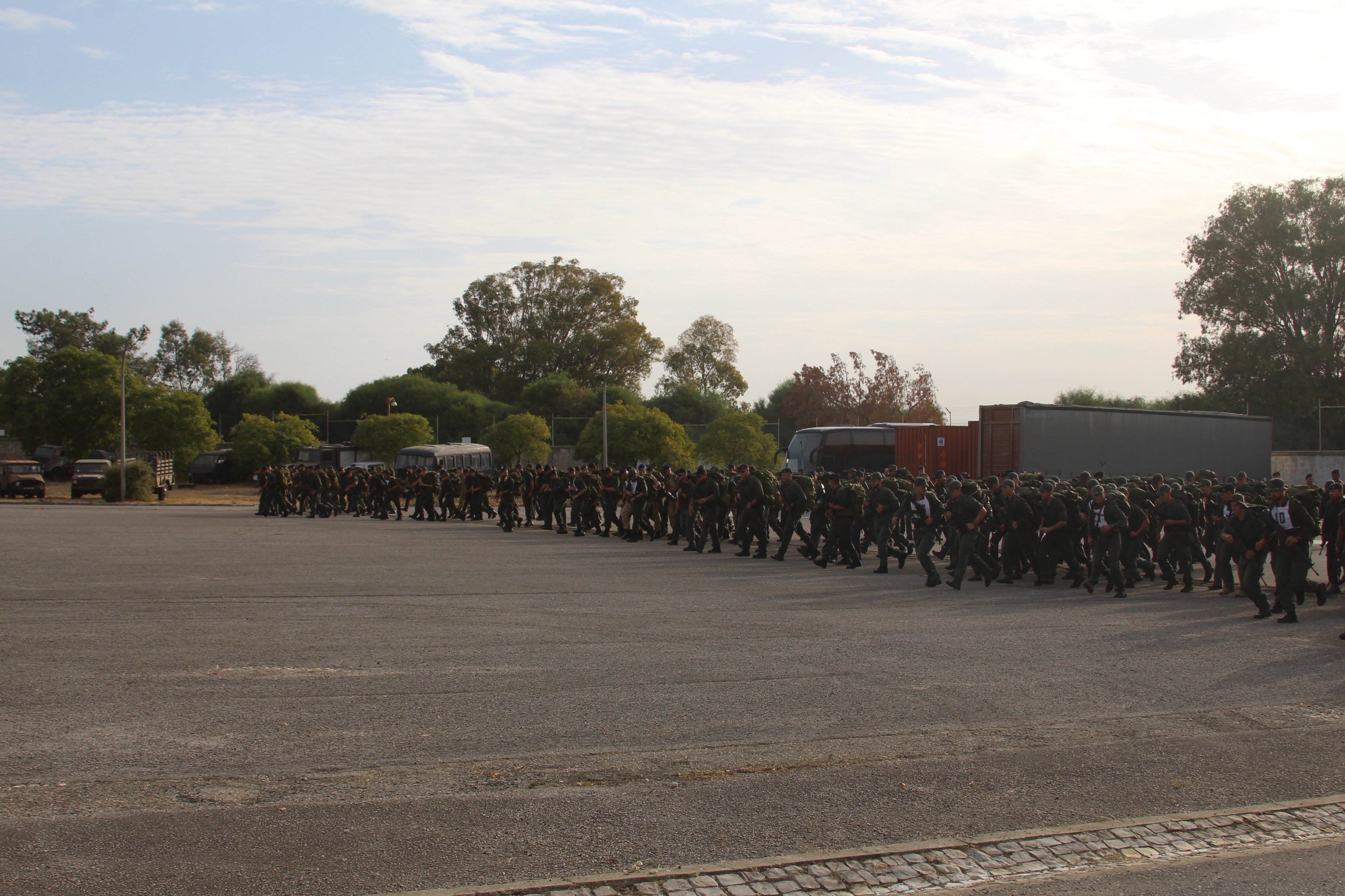 Escola de Fuzileiros vence a Marcha Militar de 2025