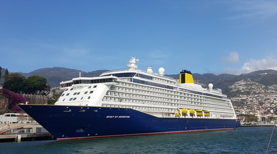 Marinha coordena duas evacuações médicas ao largo da Ilha da Madeira 