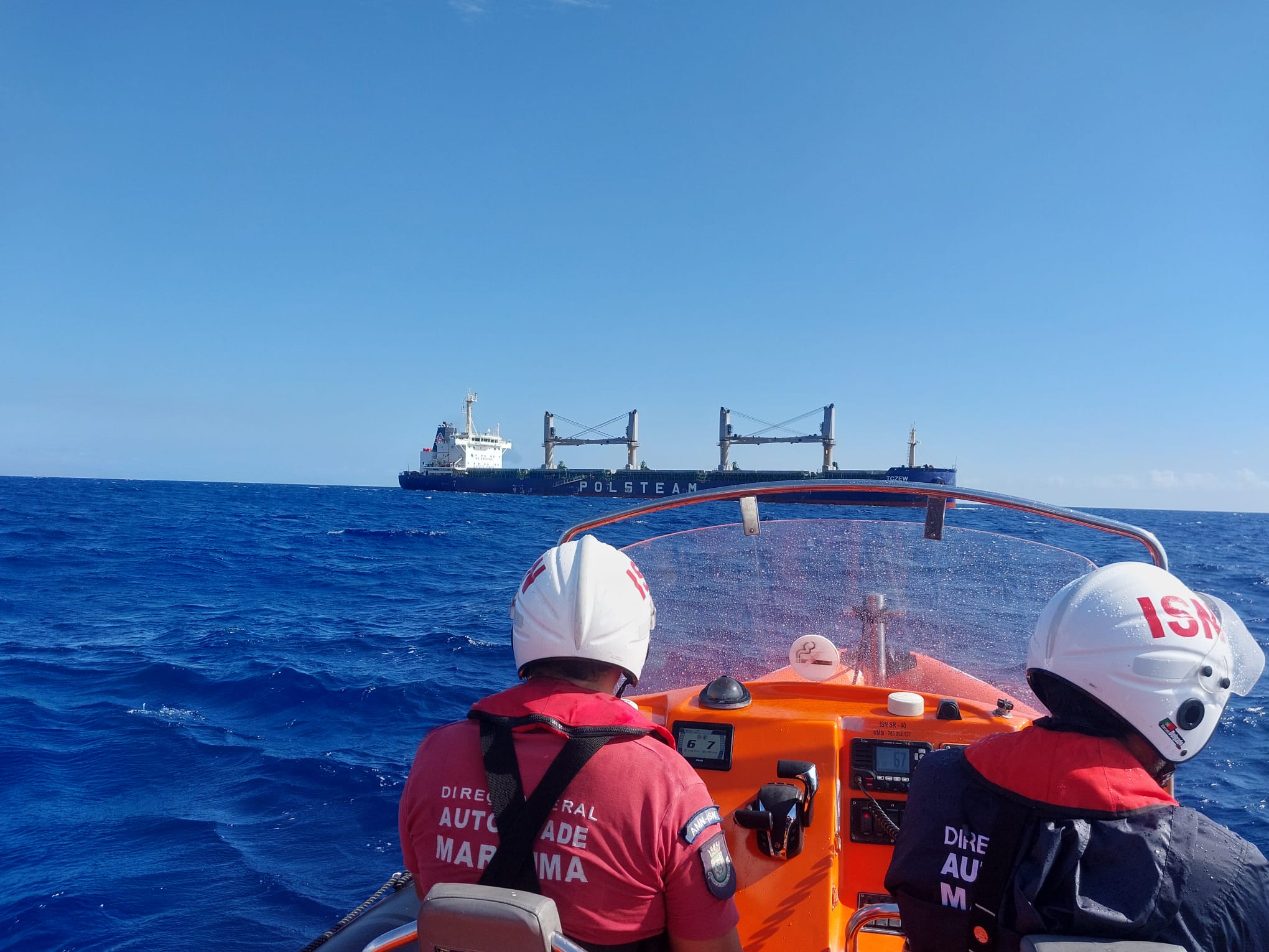 Marinha coordena resgate ao largo da Ilha da Madeira 
