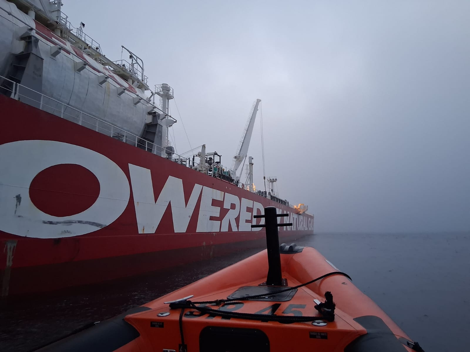 Marinha coordena resgate de tripulante de navio mercante ao largo de Aveiro