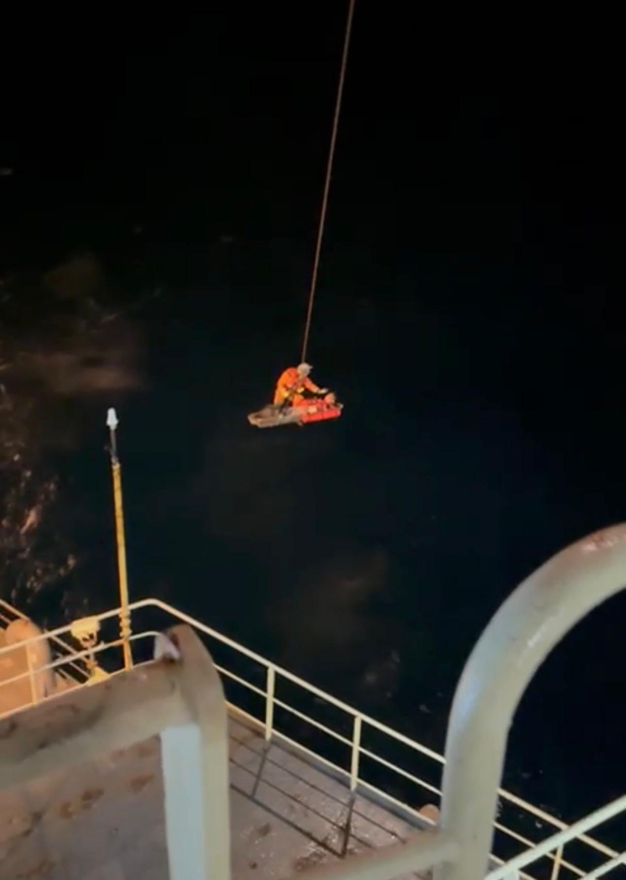 Marinha coordena resgate médico a sudoeste da Ilha Terceira