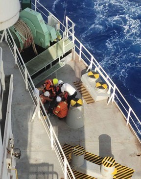 Marinha coordena resgate médico entre os Açores e a Ilha da Madeira