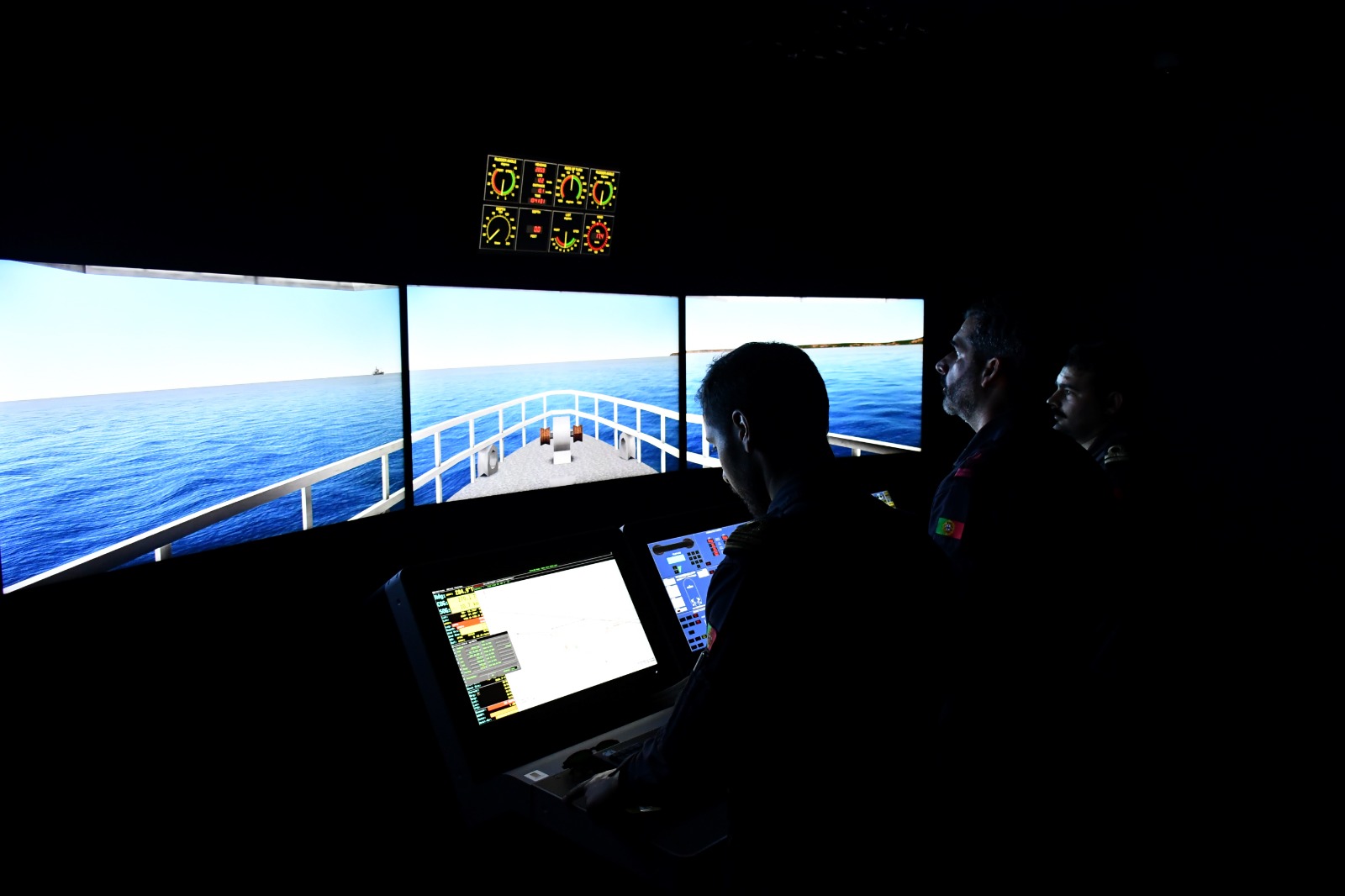 Marinha treina cenários de multiameaça em ambiente simulado