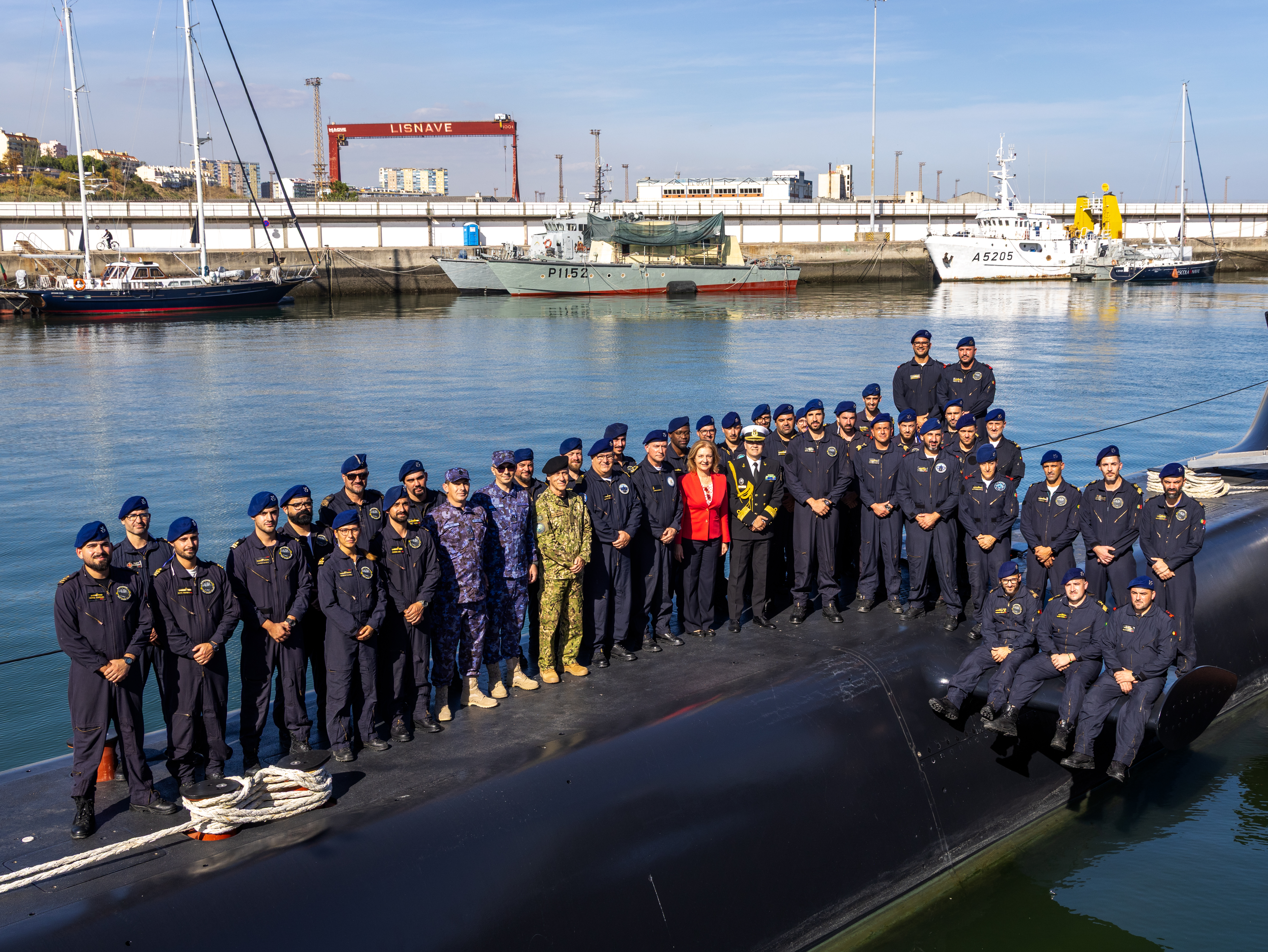 NRP Tridente participa na Operação Brilliant Shield da NATO