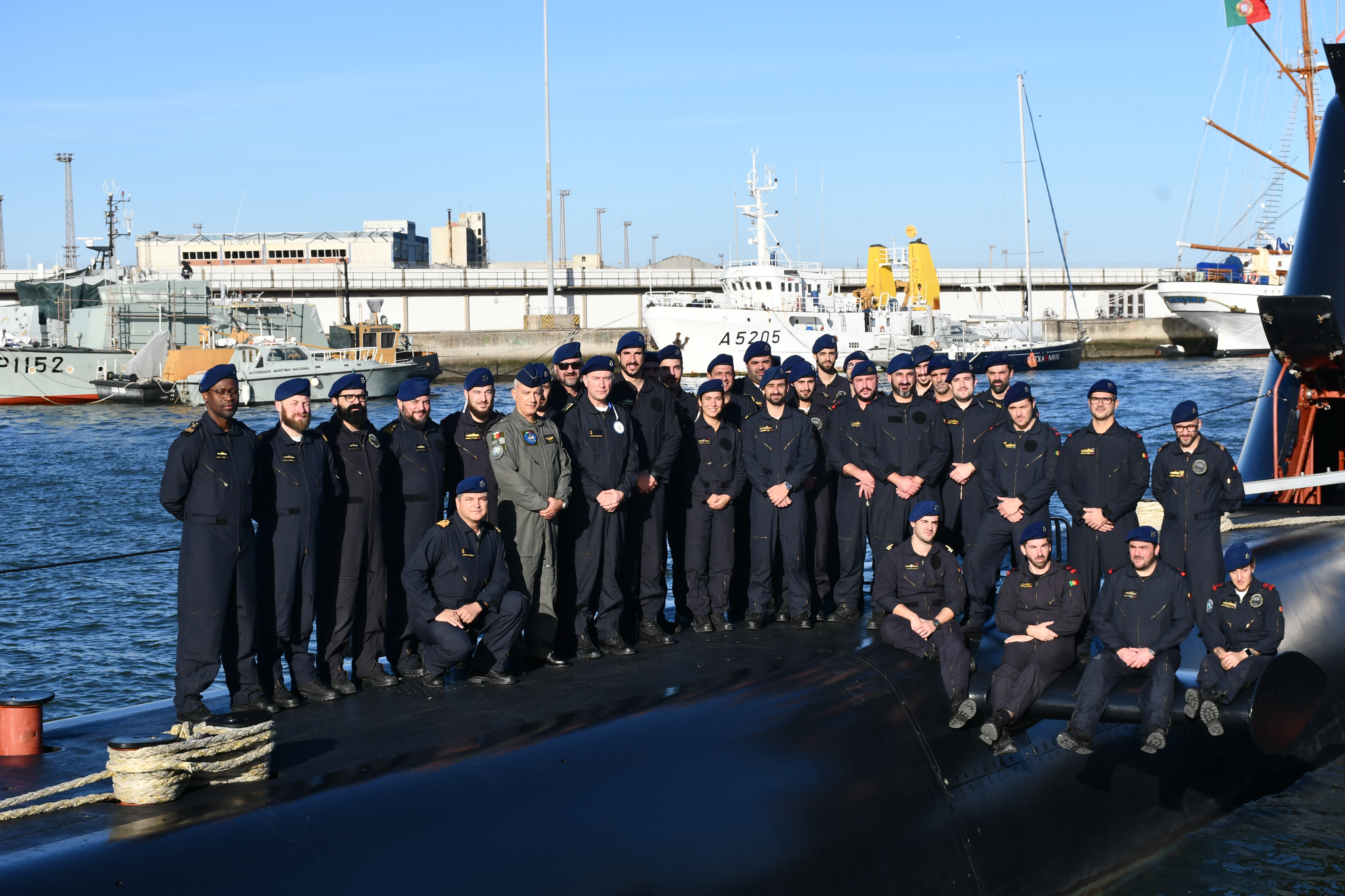 NRP Tridente termina missão NATO