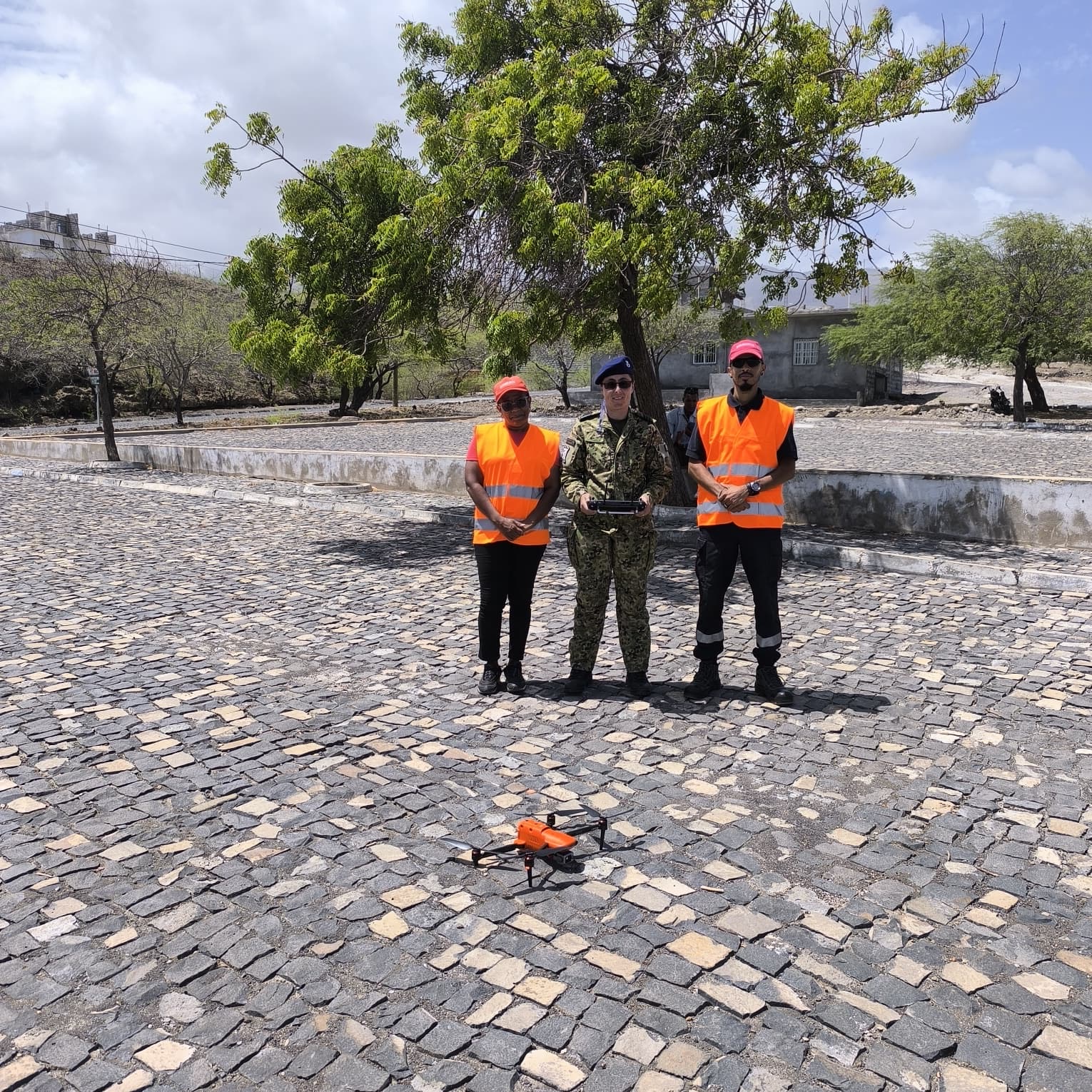 NRP Sines presta apoio humanitário em Cabo Verde