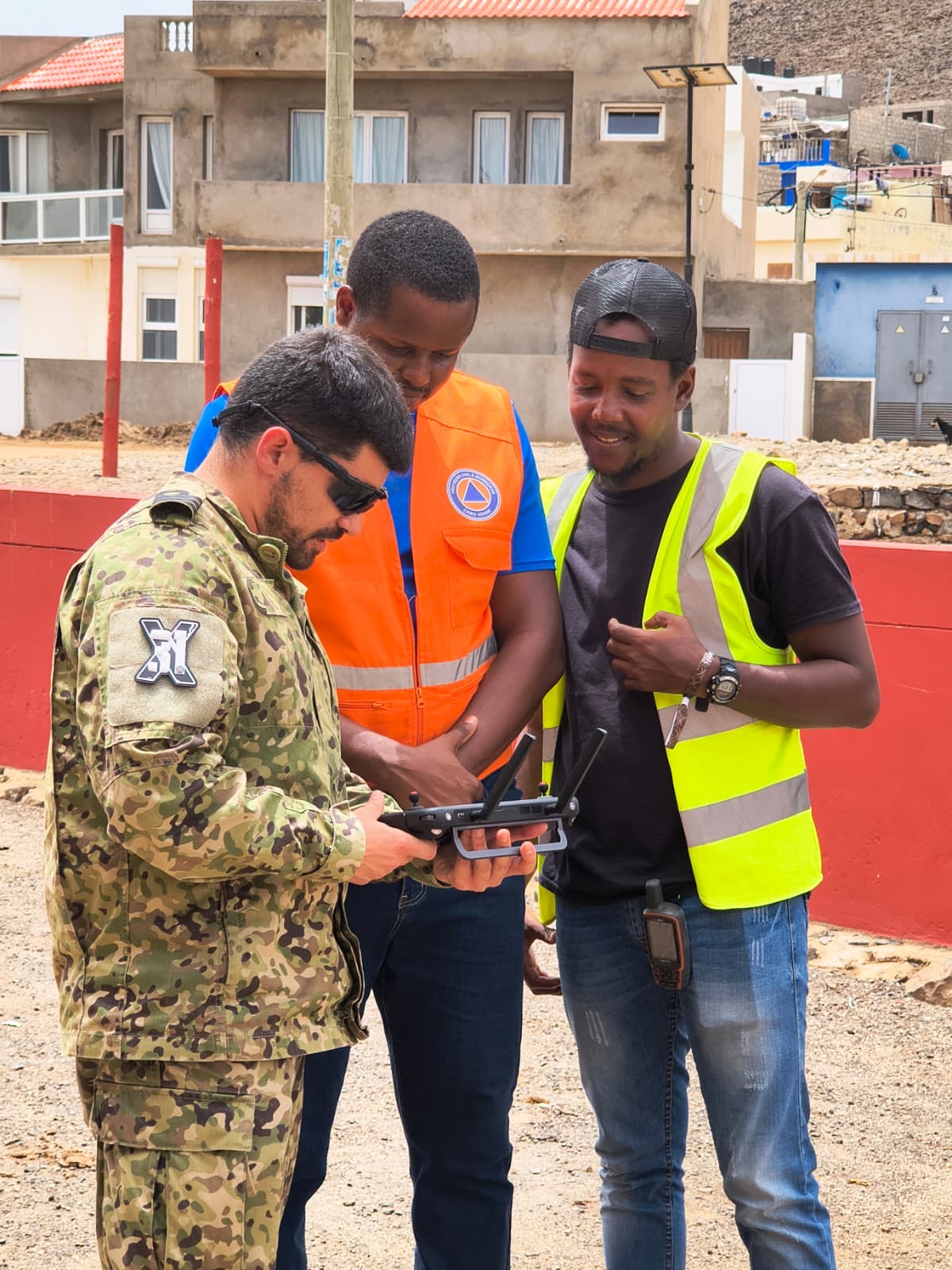 NRP Sines presta apoio humanitário em Cabo Verde