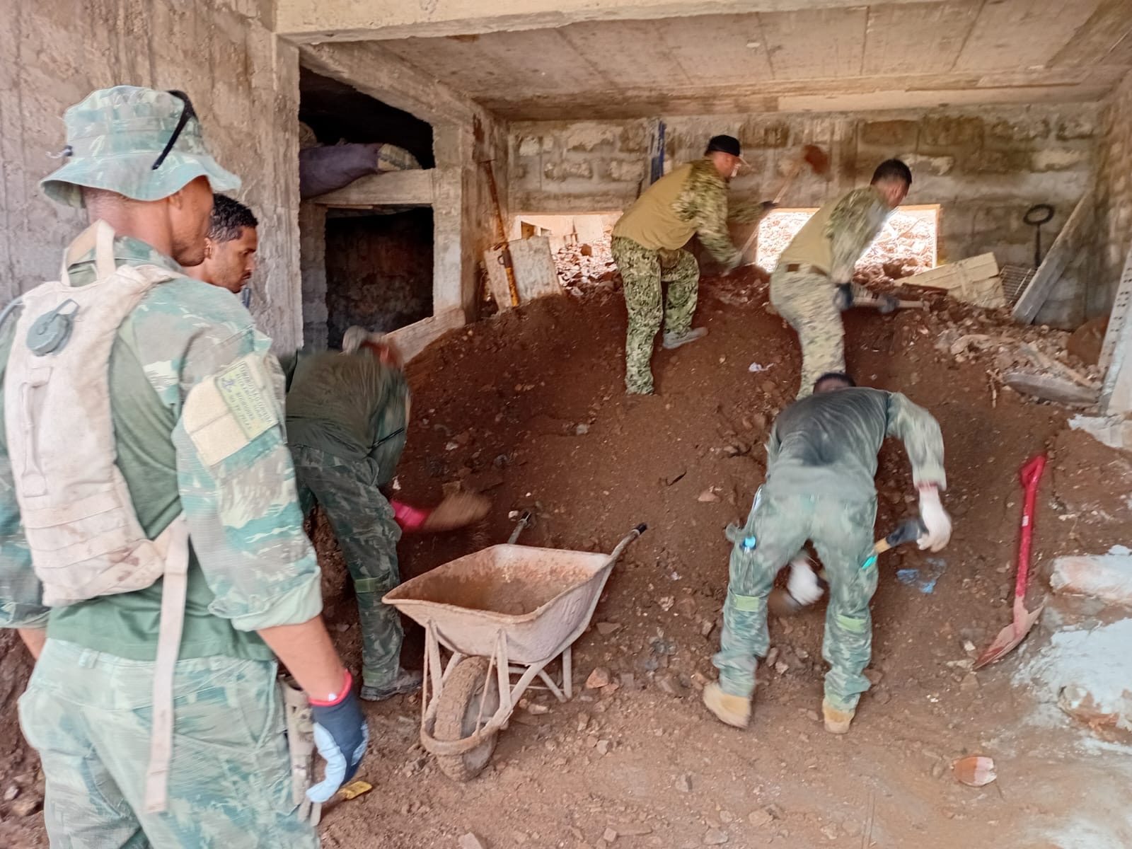 NRP Sines presta apoio humanitário em Cabo Verde