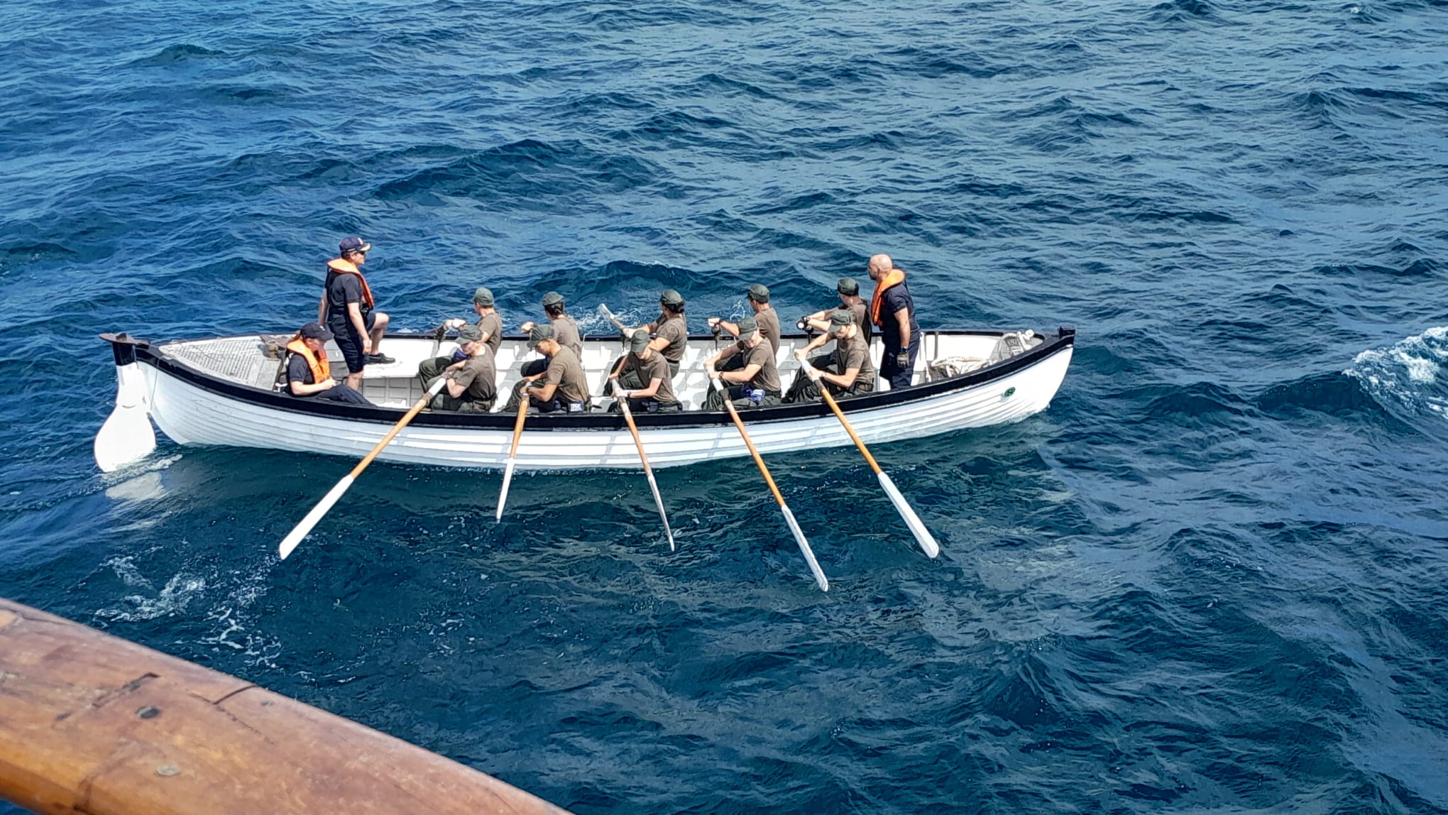 Candidatos à Escola Naval embarcam no NRP Sagres