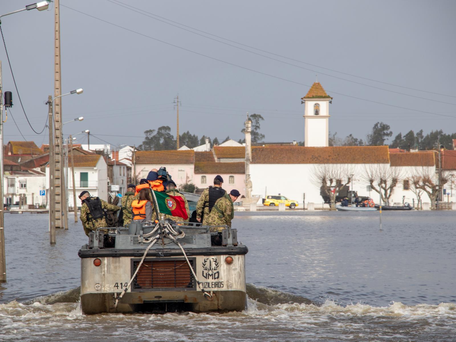 Marinha e Autoridade Marítima Nacional mantém apoio imediato nas zonas com risco de cheias 