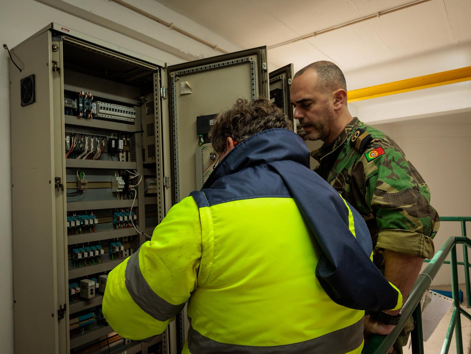 Marinha Portuguesa mantém apoio à população afetada pela depressão Kristin na Região Centro