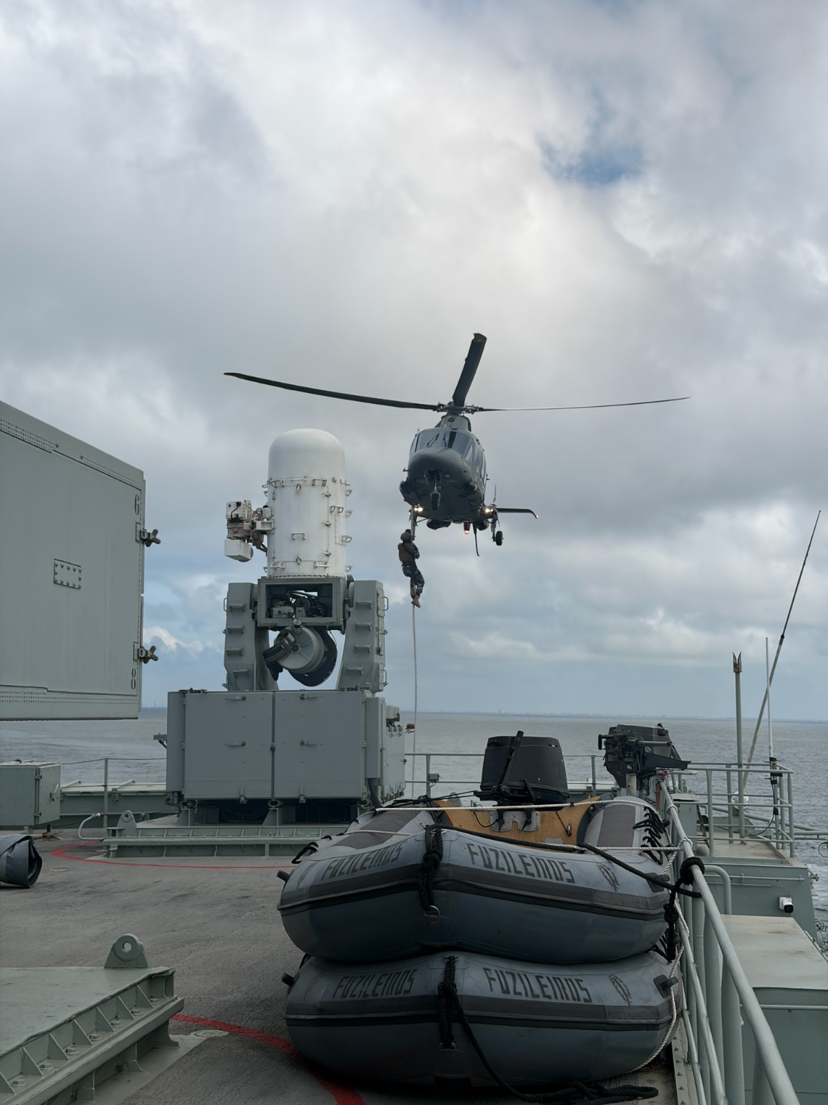 Marinha Portuguesa realiza exercício conjunto com a Marinha da Nigéria