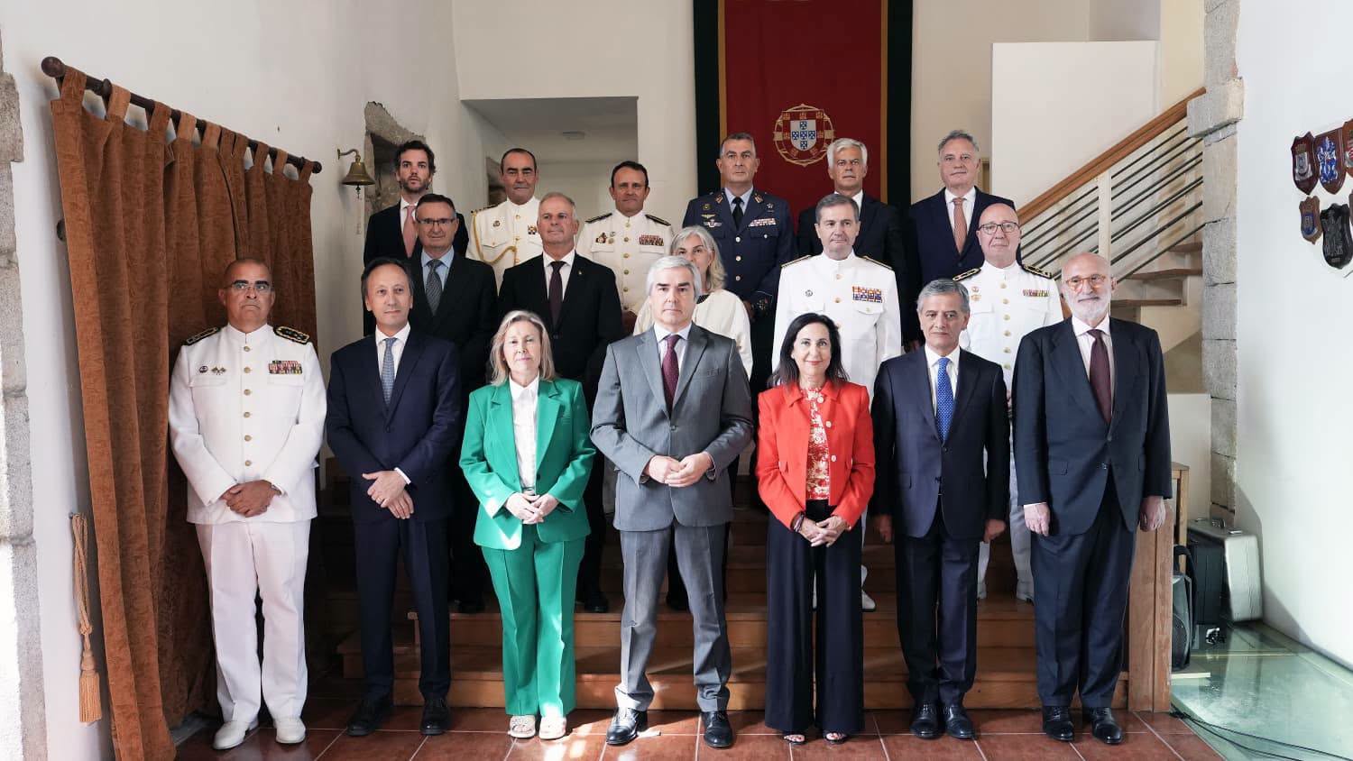 Portugal e Espanha assinam acordo para a aquisição de 75 viaturas blindadas para os Fuzileiros