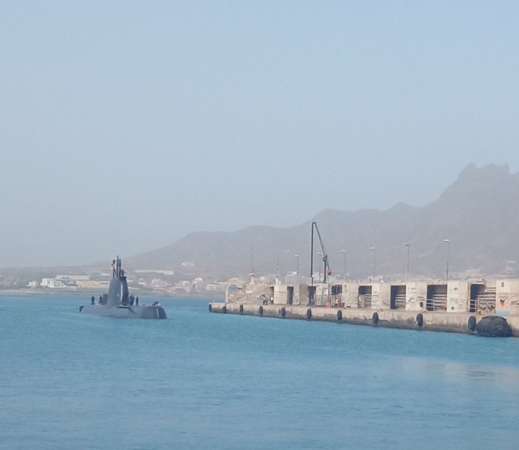O NRP Arpão chegou esta manhã a Cabo Verde