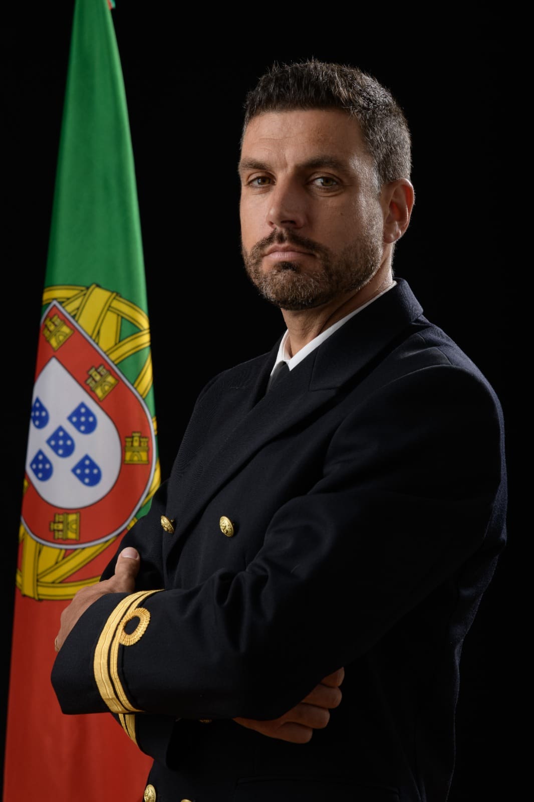 As nossas caras, as nossas histórias: ser engenheiro eletrotécnico na Marinha - a história do Comandante Neno de Almeida