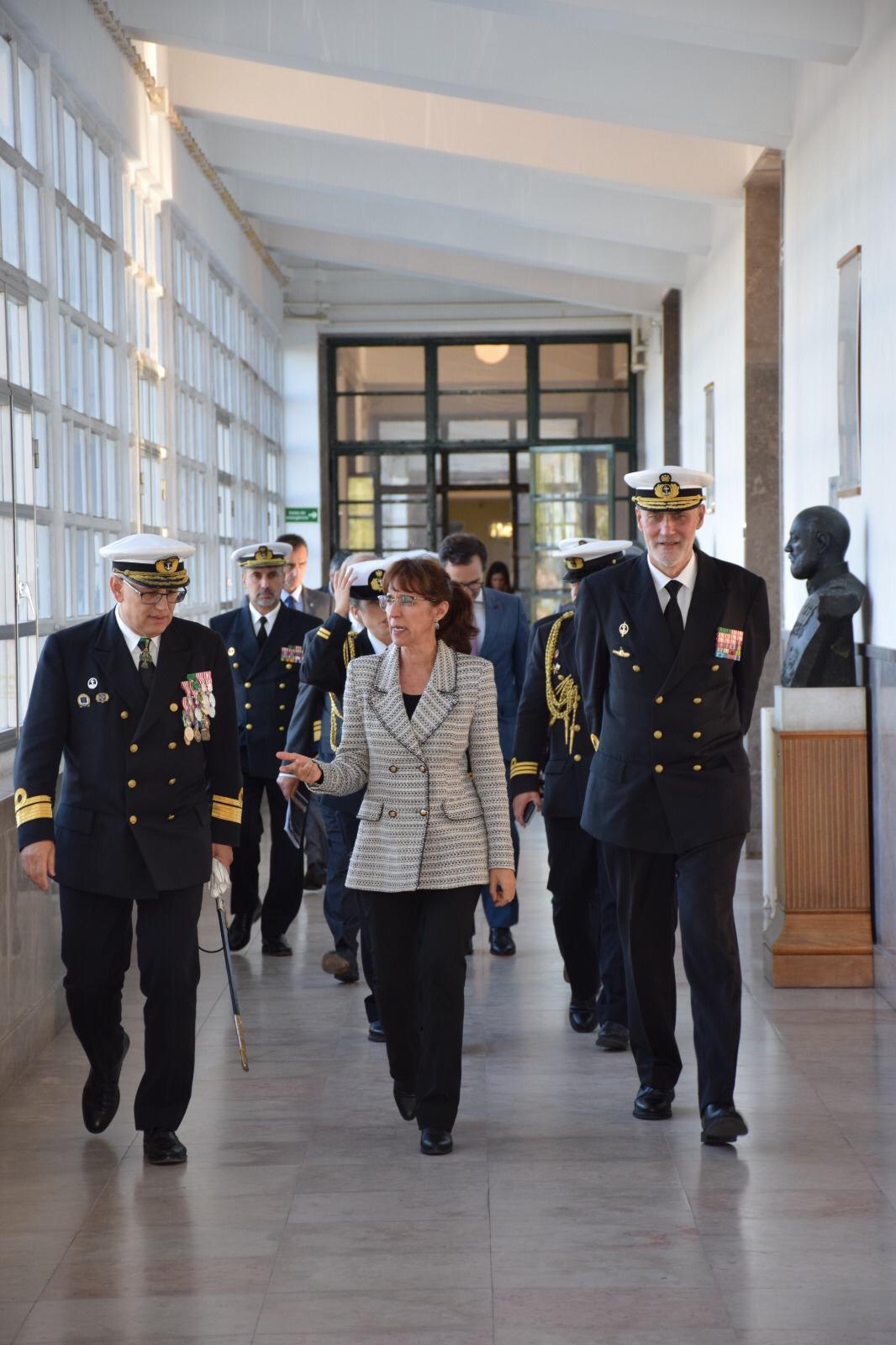 Ministra da Defesa Nacional na cerimónia de abertura do ano letivo na Escola Naval