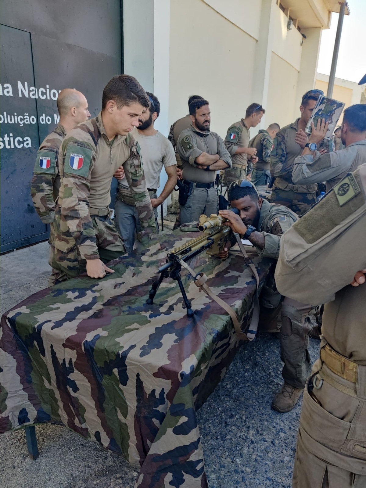 Fuzileiros Portugueses realizam exercício com militares Franceses