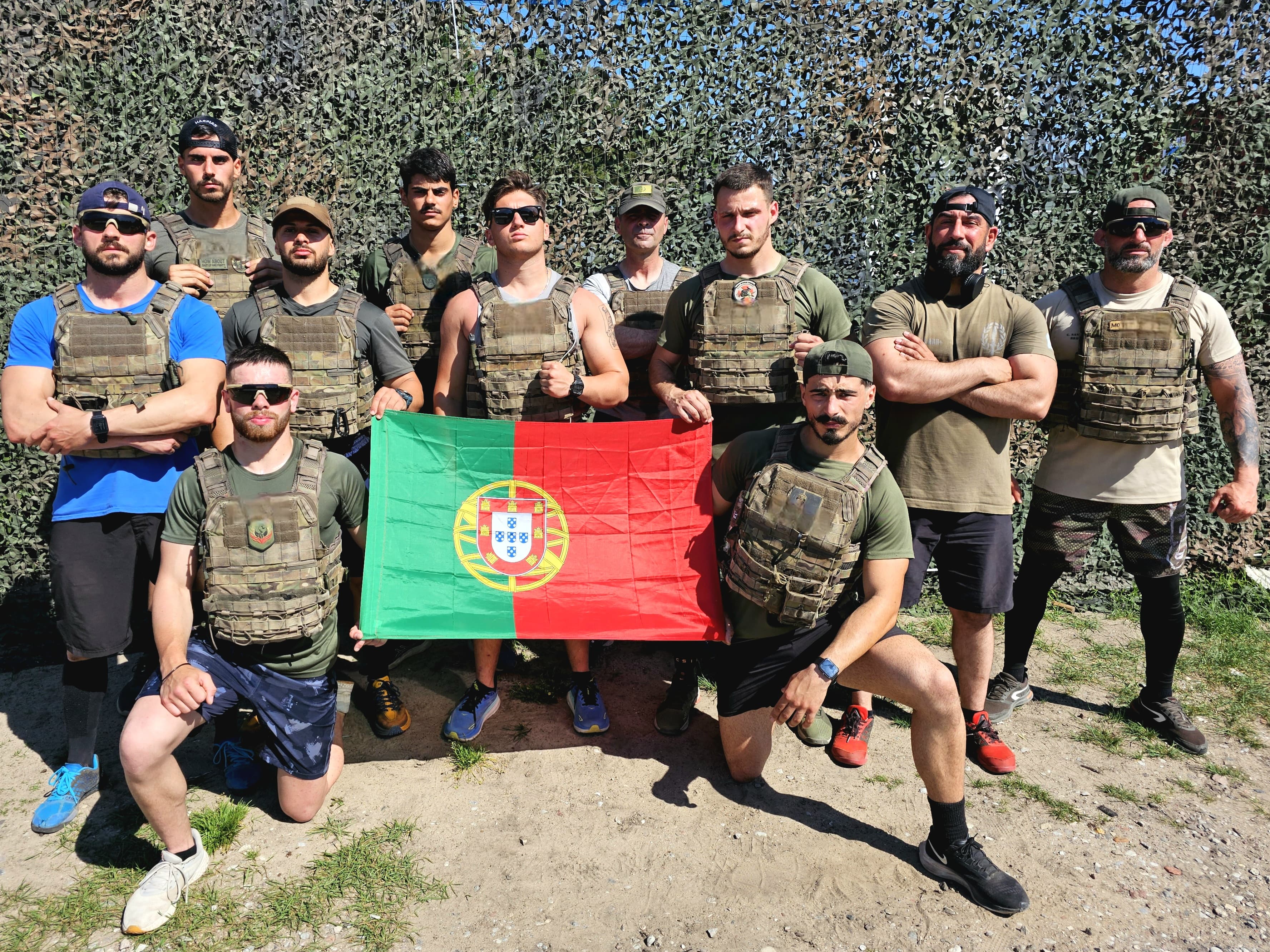 Militares em missão na Lituânia prestam homenagem no Memorial Day