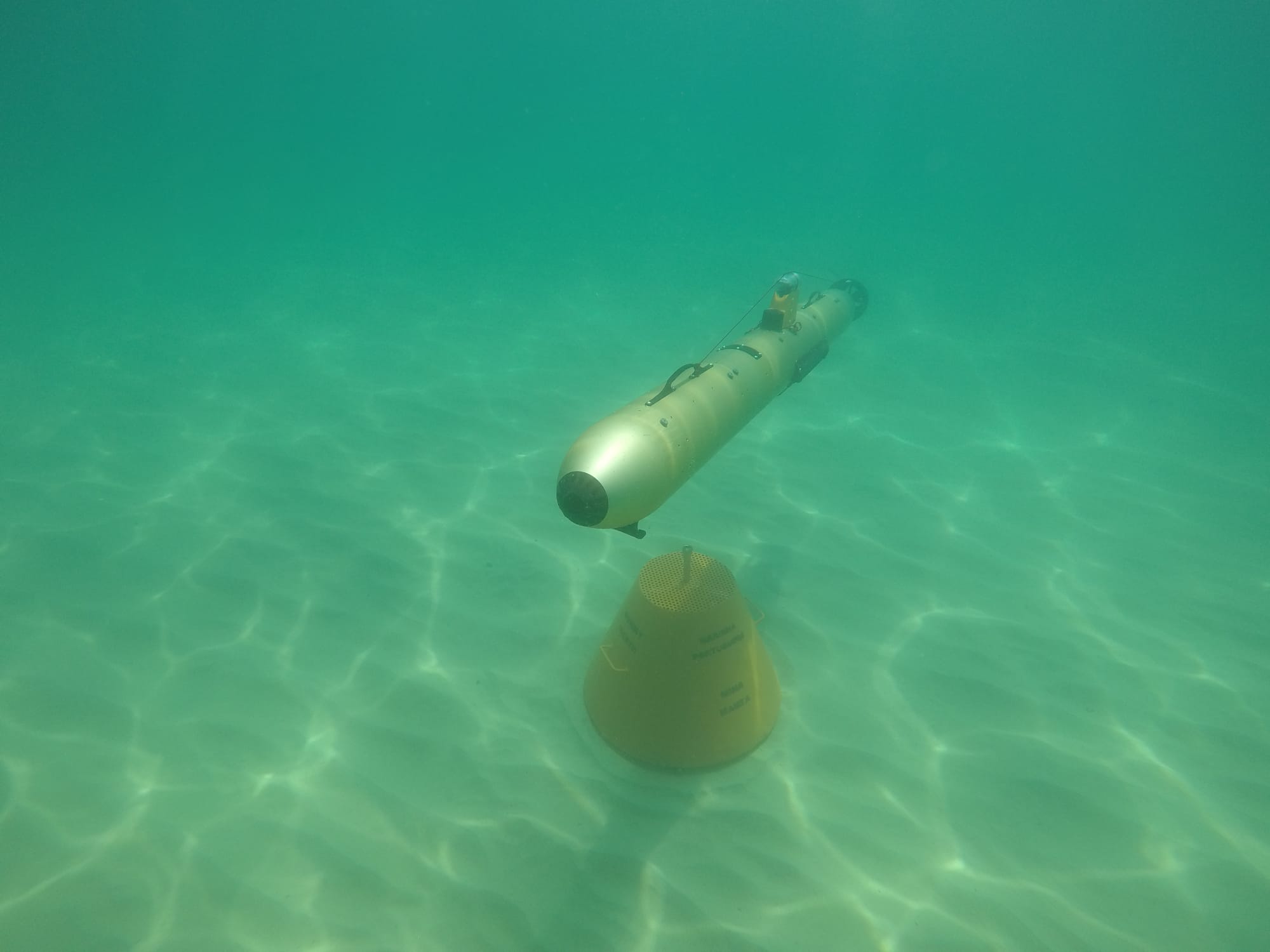 Mergulhadores da Marinha Portuguesa concluem exigente Curso de Operação com Veículos submarinos autónomos