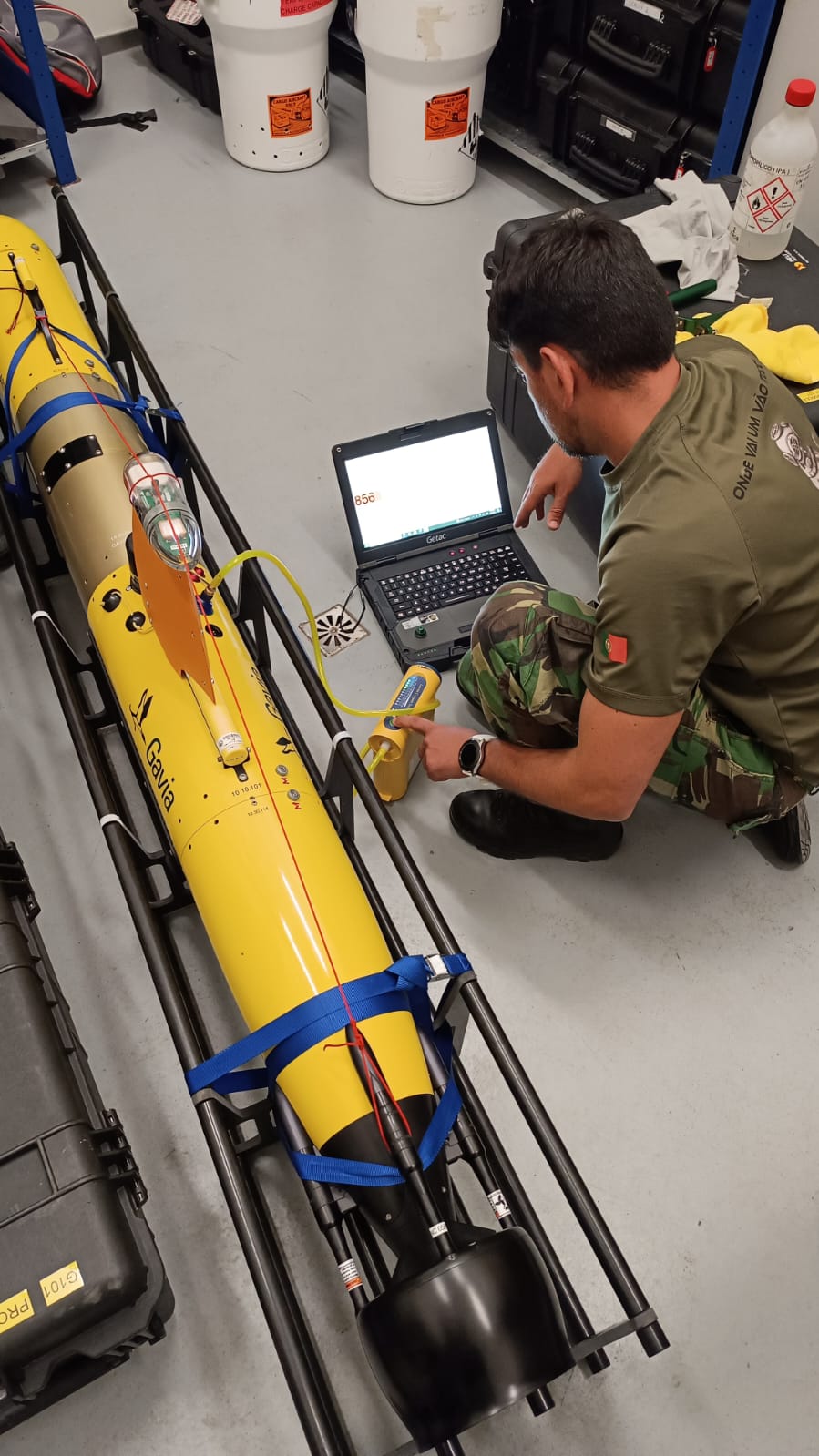 Mergulhadores da Marinha Portuguesa concluem exigente Curso de Operação com Veículos submarinos autónomos