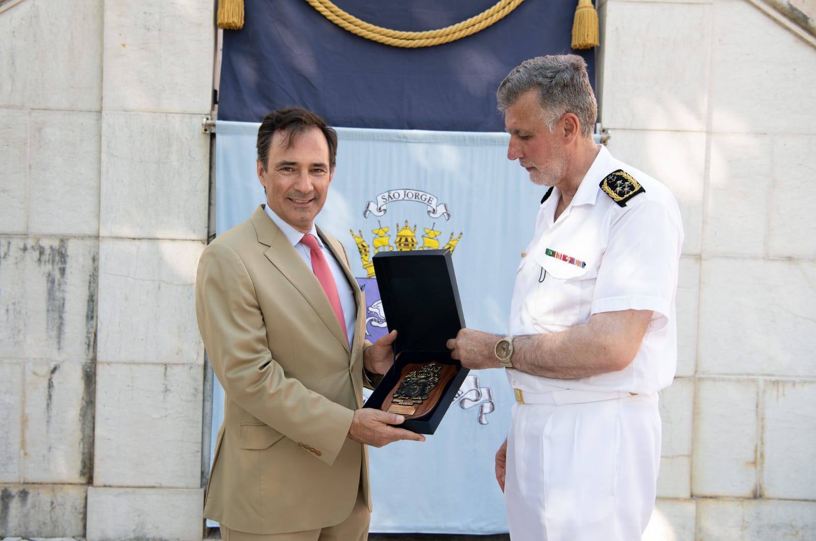 Marinha Portuguesa recebe a visita da Assembleia Parlamentar da NATO