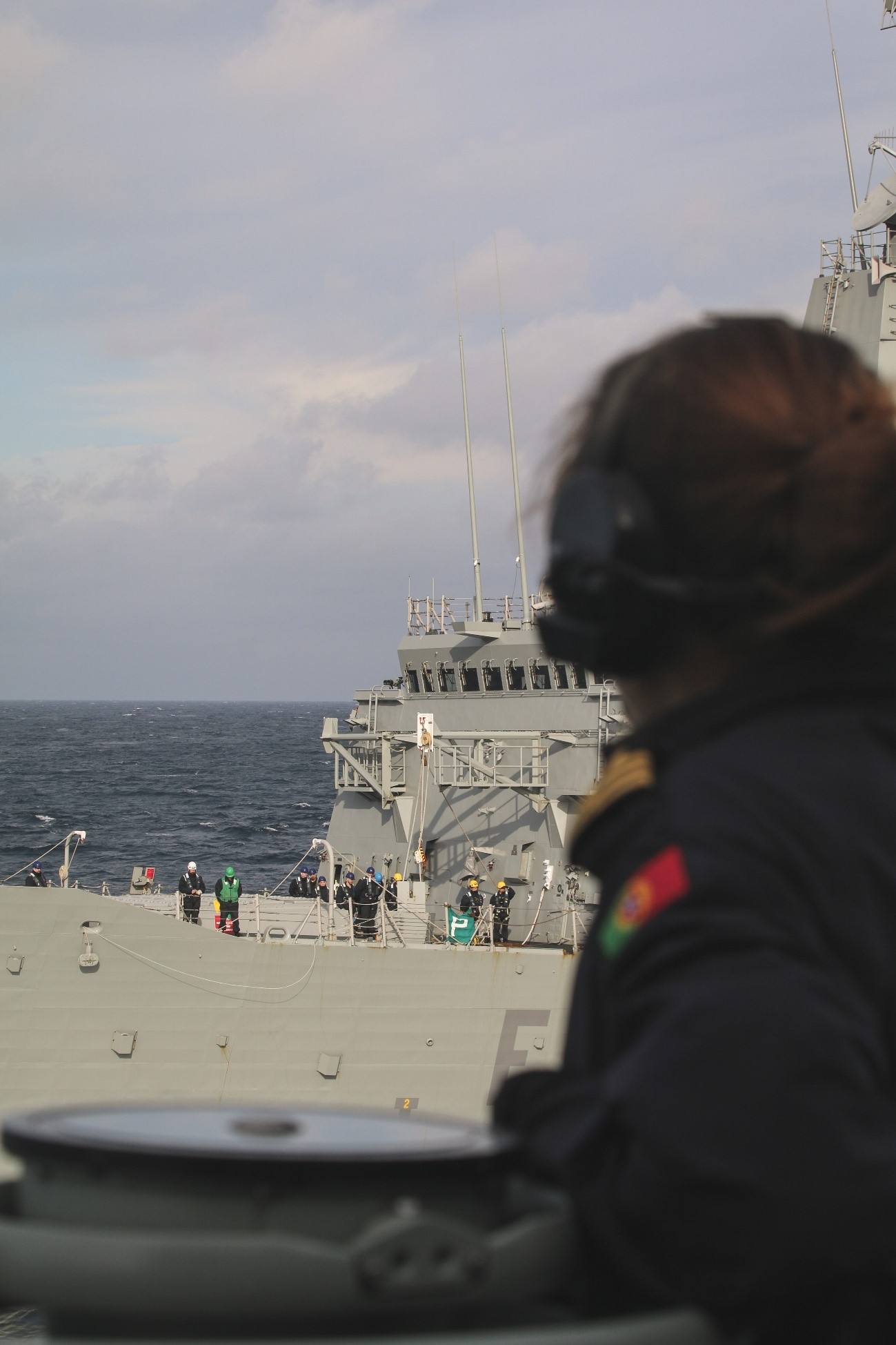 Fragata Álvares Cabral treina em Espanha