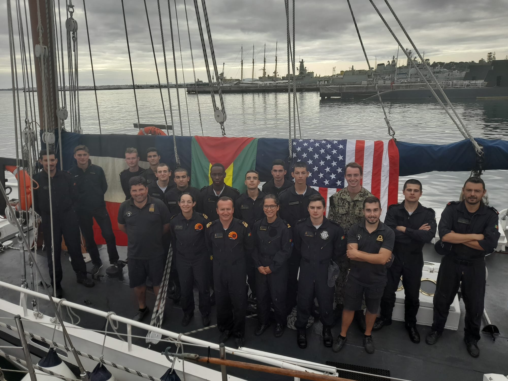  Cadetes de Marinhas Internacionais realizam viagem de instrução a bordo do NRP Polar