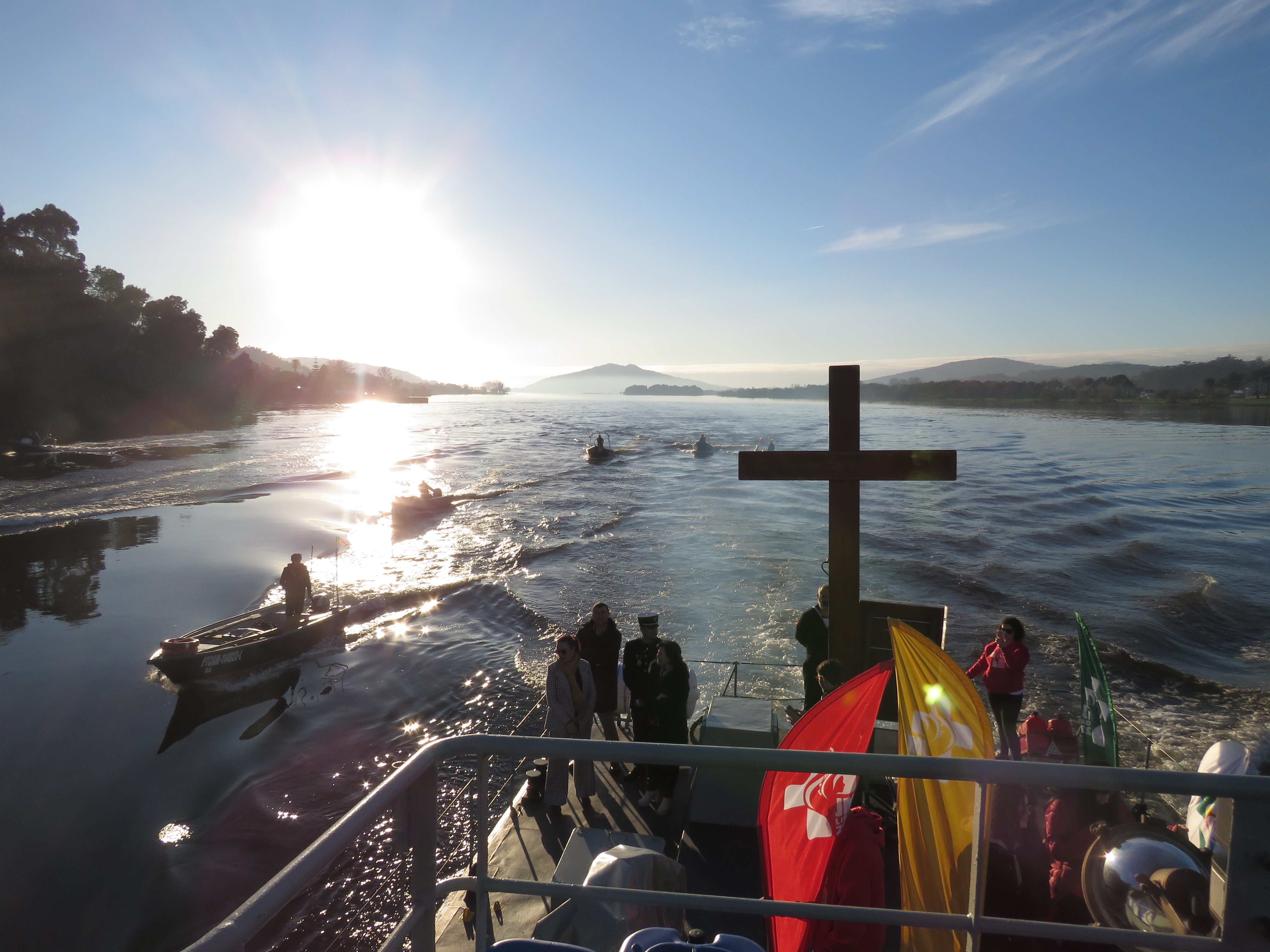 Navio da Marinha recebeu a bordo simbolos da Jornada Mundial da Juventude