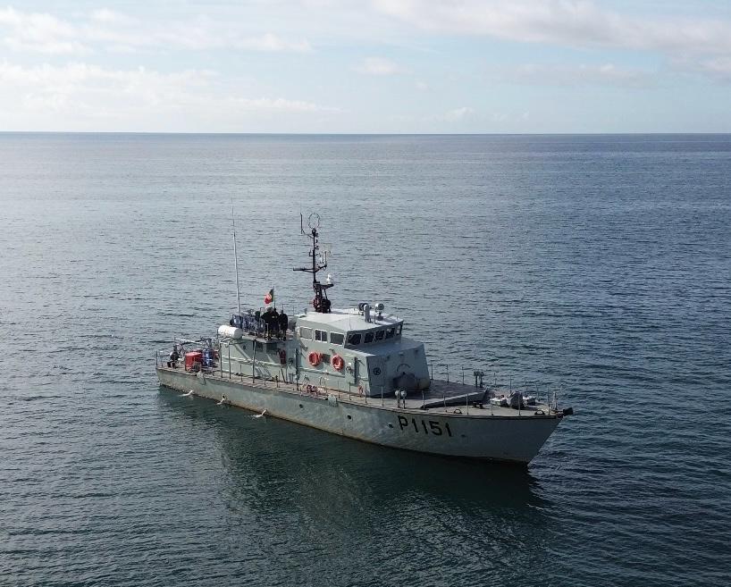 navio no mar