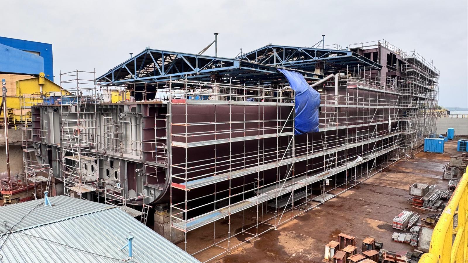 Chefe do Estado-Maior da Armada visita construção da futura Plataforma Naval Multifuncional da Marinha