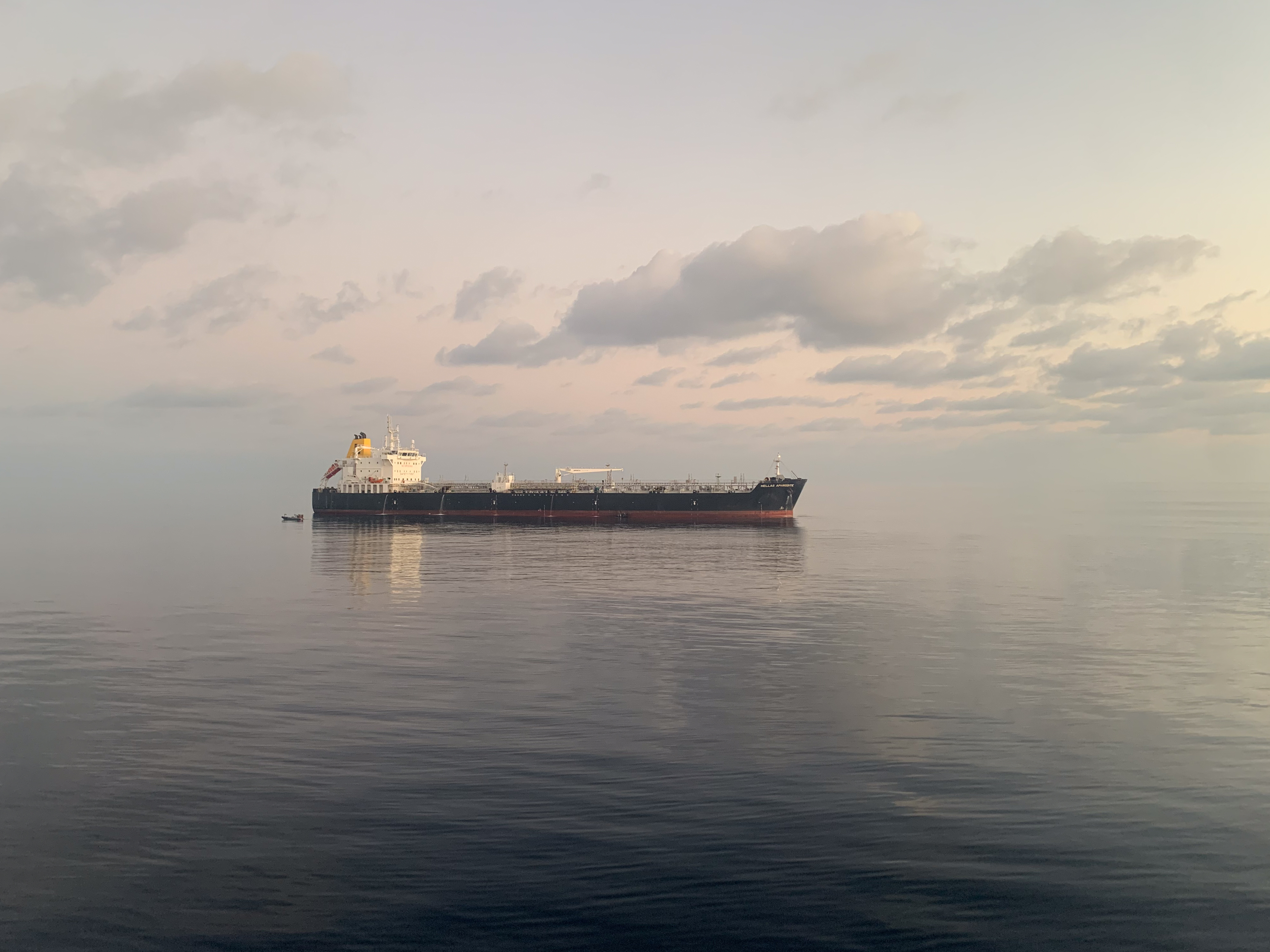 Operação comandada por militar da Marinha Portuguesa liberta navio mercante sequestrado por piratas na Somália