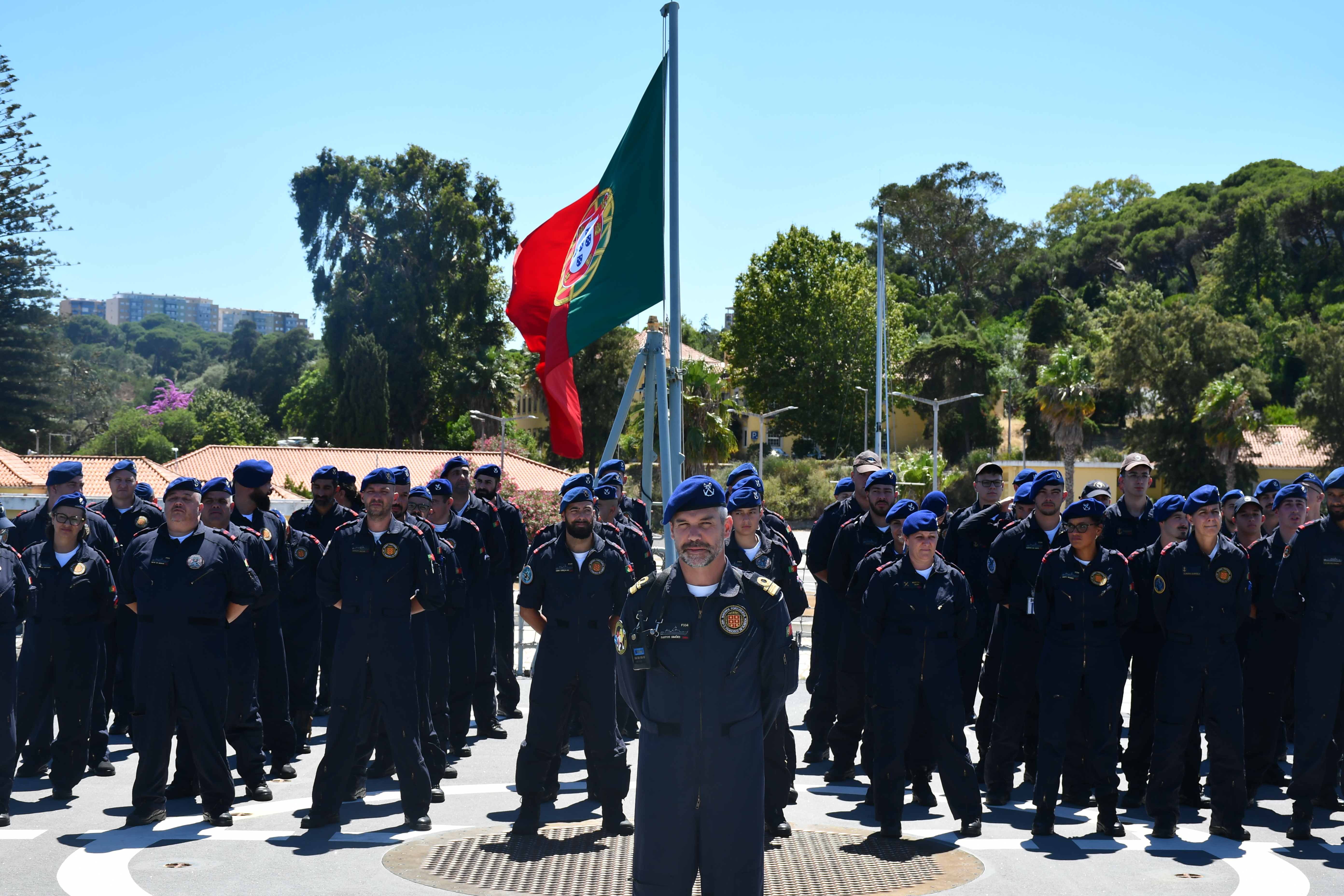 Cadetes da Escola Naval iniciam viagem de instrução a bordo do NRP D. Francisco de Almeida
